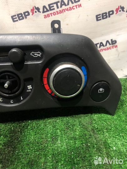 Блок управления отопителем Chevrolet Aveo T250