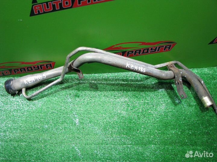 Горловина топливного бака toyota KDN185G,KDN185W,K