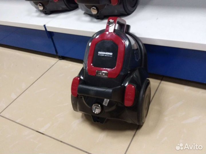 Пылесос Redmond RV-C336