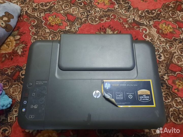 Принтер и сканер мфу 3в1. HP 2050a
