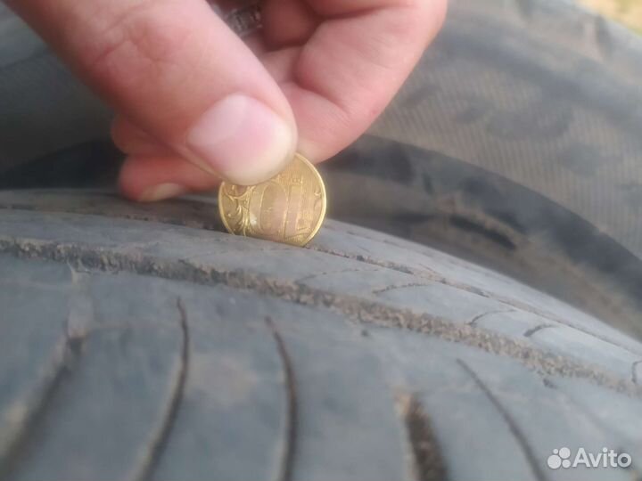 Michelin Latitude Tour 215/70 R16