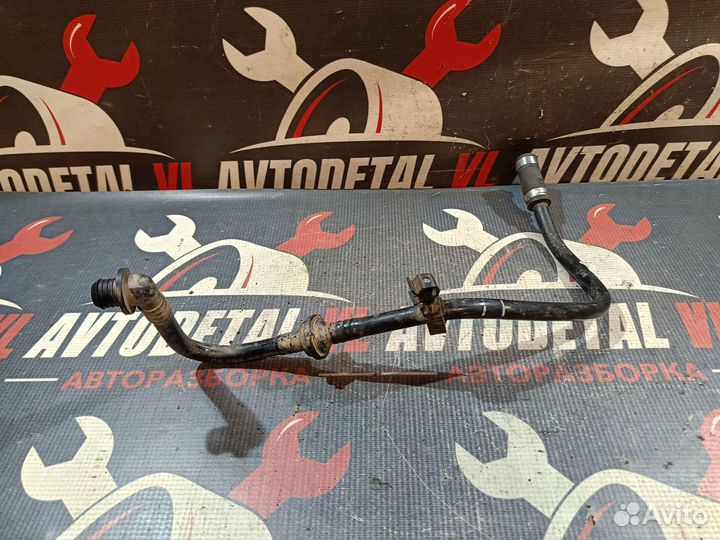 Вакуумная трубка Skoda Octavia Tour