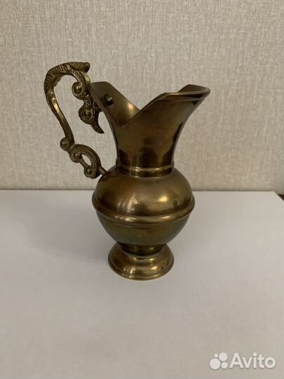 Медный кувшин
