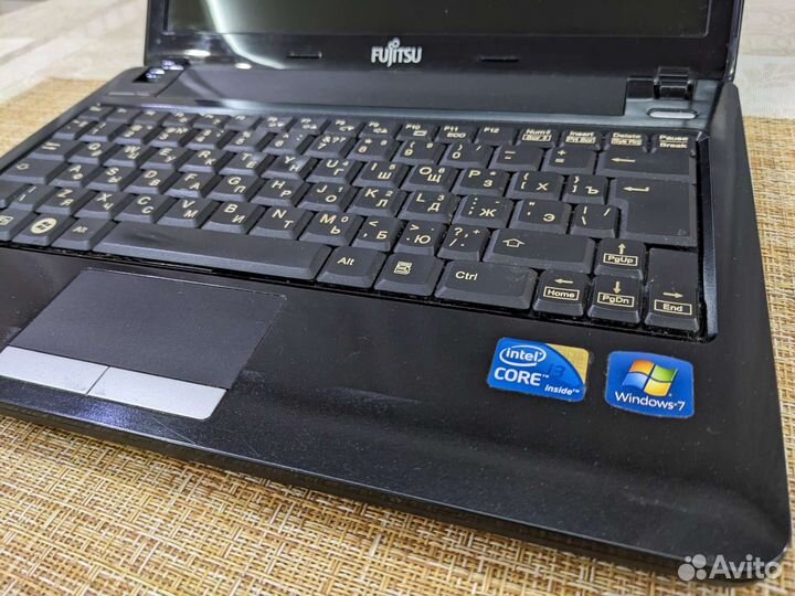 Ноутбук Fujitsu Lifebook PH530