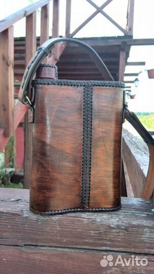 Фляга в коже по цыганским мотивам