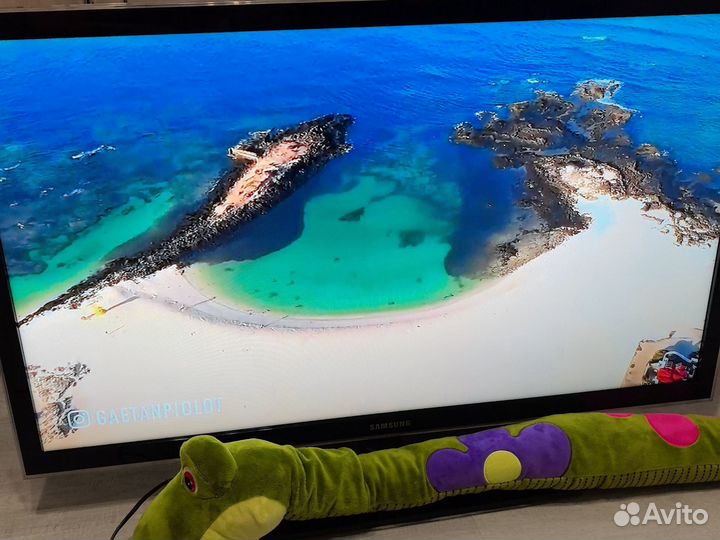 Отлично телевизор Samsung 40 дюймов