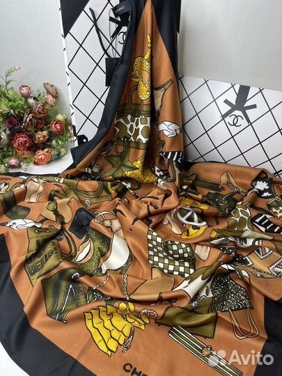 Шелковый платок Chanel