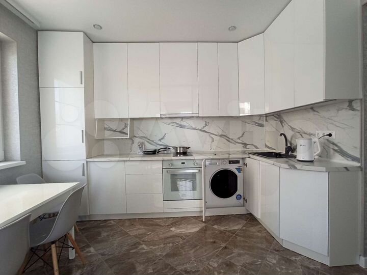 2-к. квартира, 50 м², 8/19 эт.