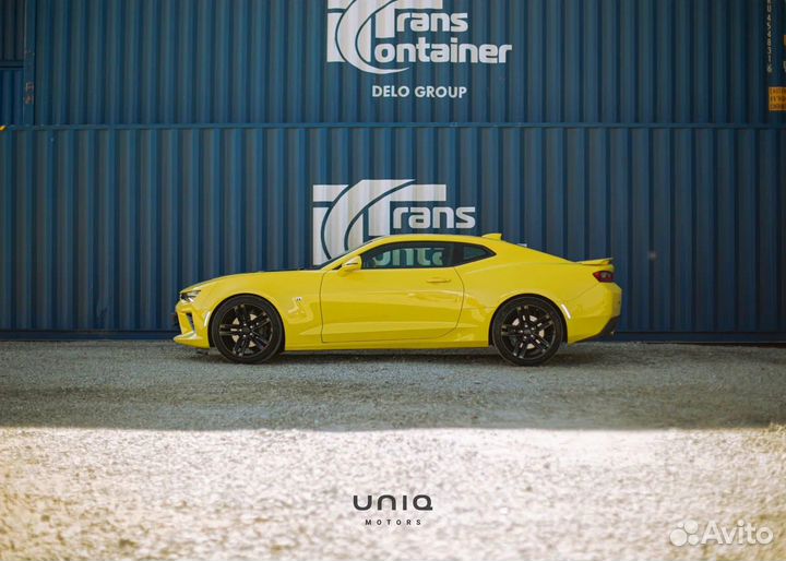 Chevrolet Camaro SS 6.2 в цвете Lemon Peel