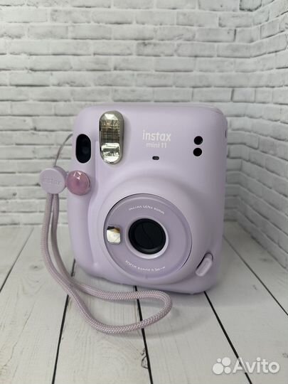 Фотоаппарат instax mini 11 purple с чехлом