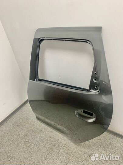 Дверь боковая задняя левая Renault Duster 2 (Hjd)