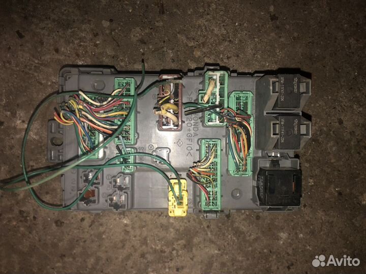 Блок предохранителей салона Acura MDX YD1