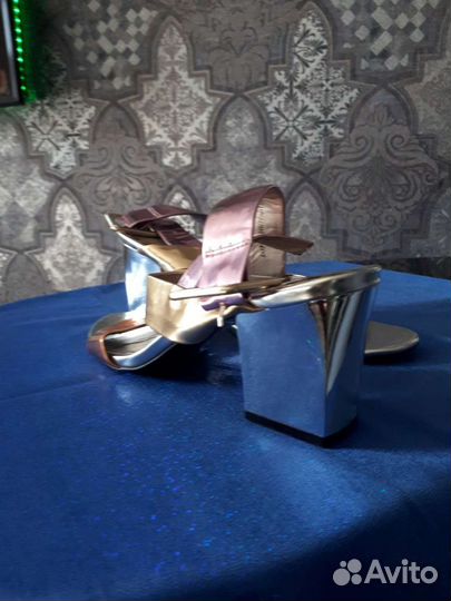 Босоножки женские 37 размер