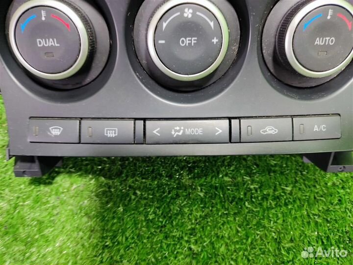 Панель управления отопителя Mazda 3 (BL) 2013