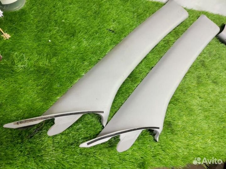 Накладка на стойку кузова левая правая передняя