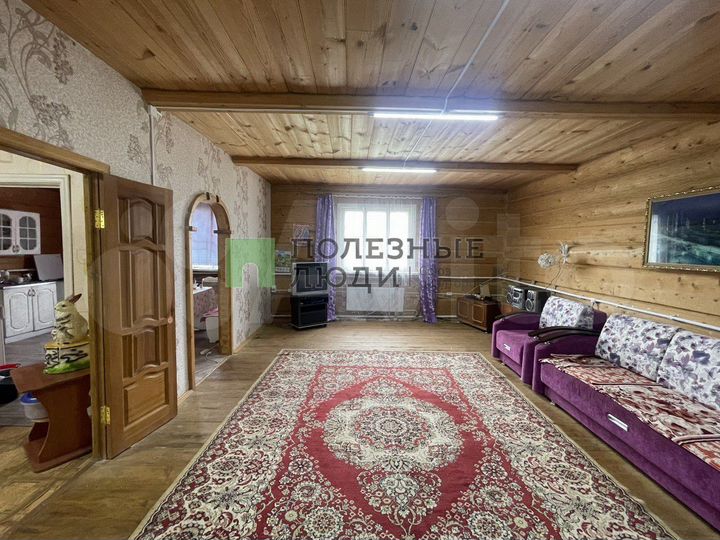 Дом 200,7 м² на участке 50 сот.