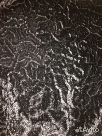 Жилет из искусственного меха под каракуль