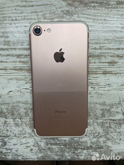 iPhone 7, 32 ГБ