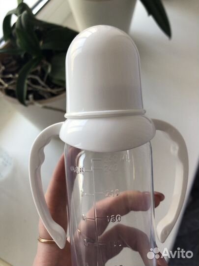 Бутылочка для кормления