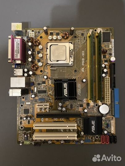 Материнская плата Asus с процессором и памятью