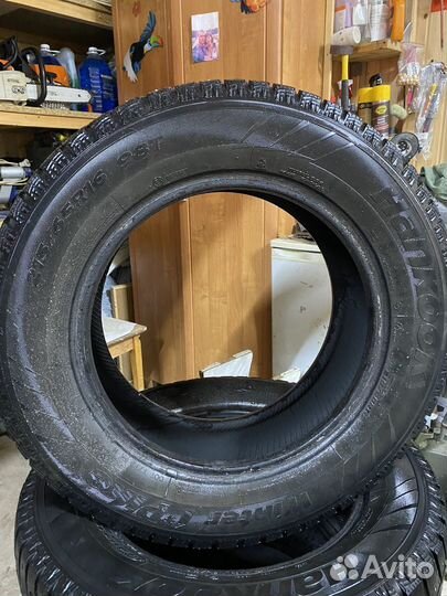 Hankook Winter I'Pike 215/65 R16 98T