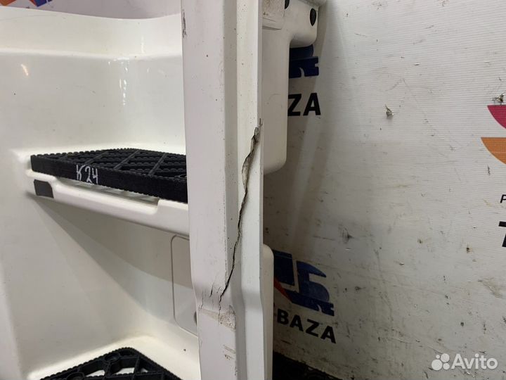 Корпус подножек правый камаз 5490