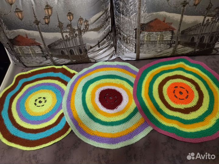 Коврик - подстилка вязаная