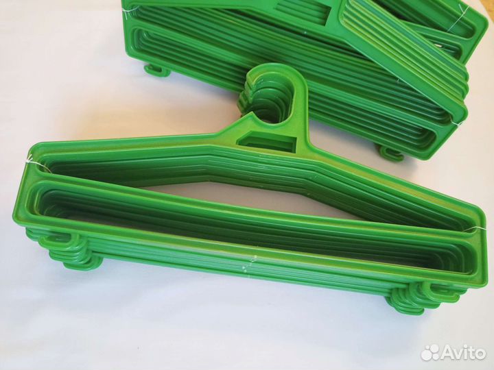 Вешалки плечики 40 шт