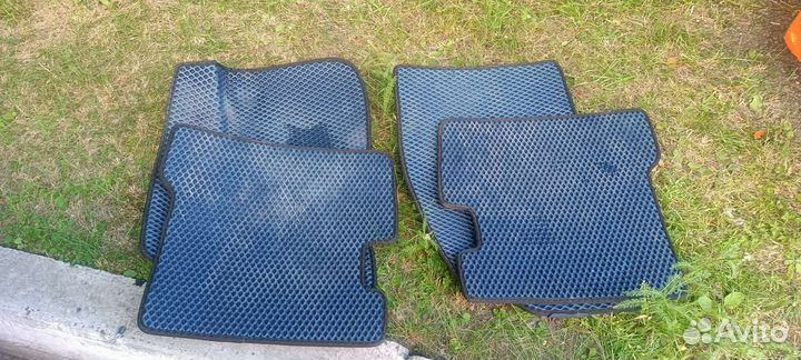 Автомобильные коврики eva