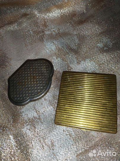 Пудренница ретро