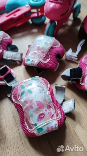 Роликовые коньки с комплектом защиты