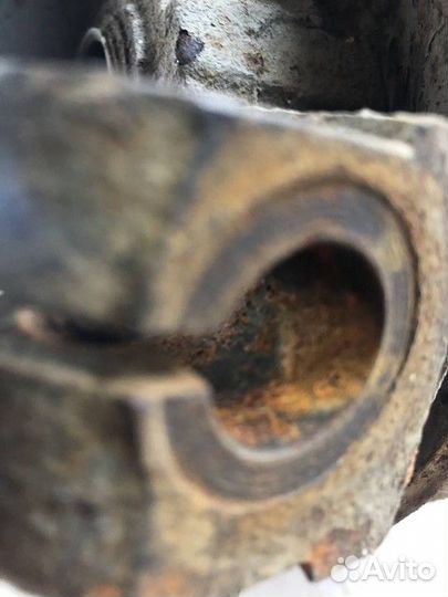 Кулак поворотный передний правый Kia Spectra