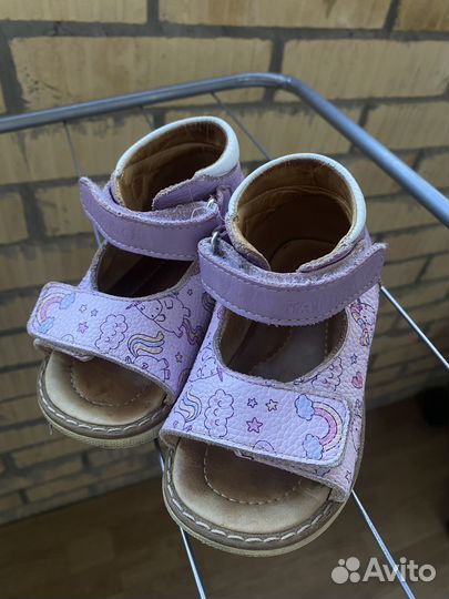 Сандали для девочки 22