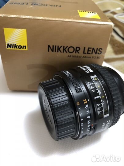 Nikon AF Nikkor 24mm f/2.8D