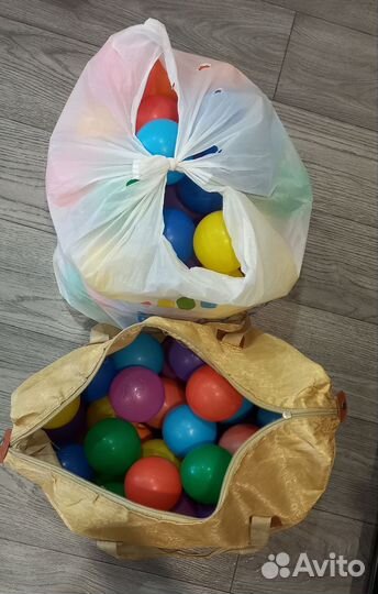 Шарики в сухой бассейн