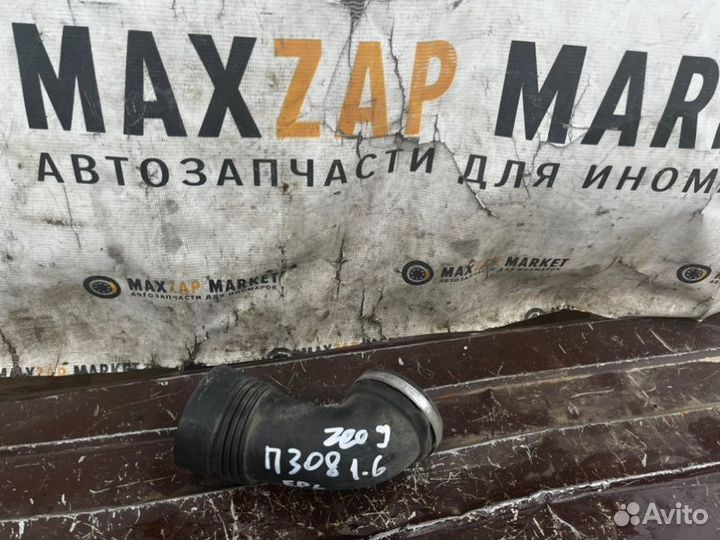 Патрубок воздушного фильтра Peugeot 308 1.6 2009