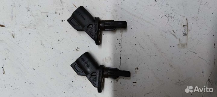 Датчик абс передний volvo XC70 II 2008