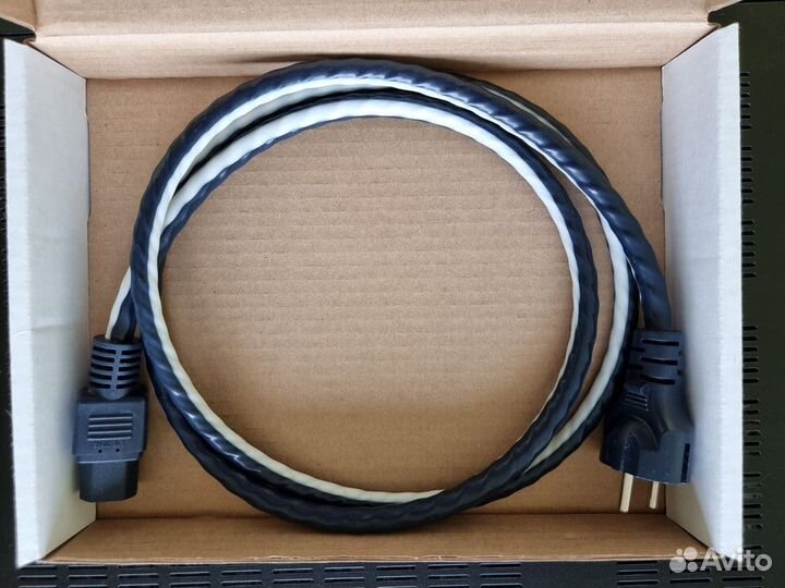 Shunyata Venom 3 Силовой кабель 1,8 метра