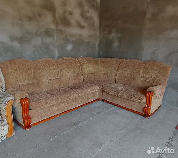 Диван и кресло