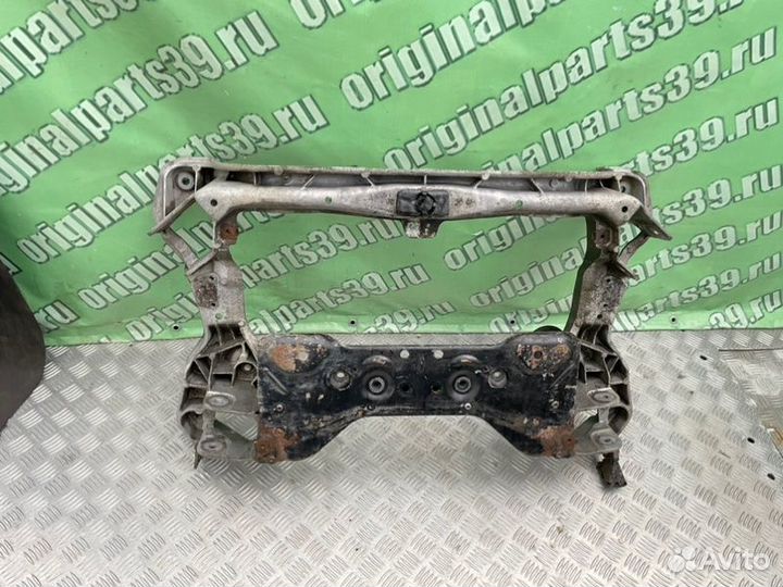 Подрамник передний Mercedes-Benz C-Class W203