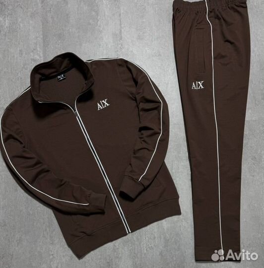 Костюмы для спорта Armani удобные