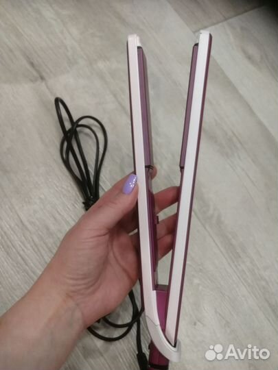 Выпрямитель для волос, утюжок