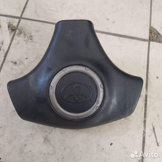 Подушка безопасности в руль toyota RAV4