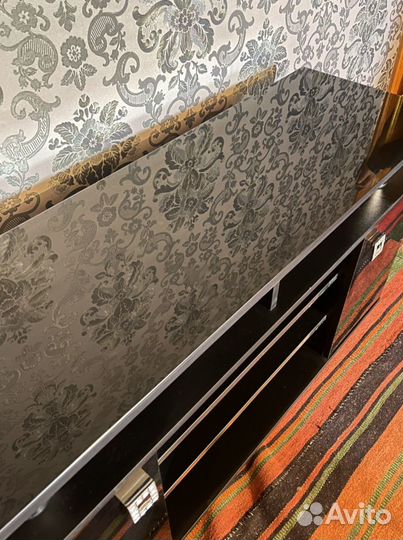 Тумба под телевизор