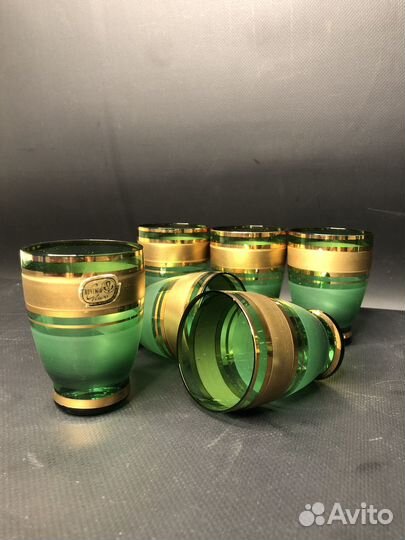 Зеленые рюмки Богемия 6шт