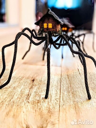 Домоголовый монстр Интерьерная игрушка