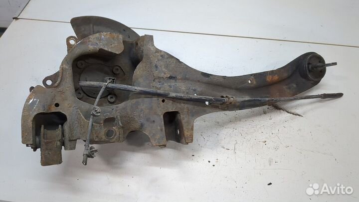 Ступица (кулак, цапфа) левая задняя Mazda 5 (CR)