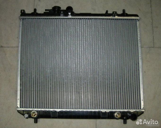 Радиатор охлаждения Daihatsu Terios