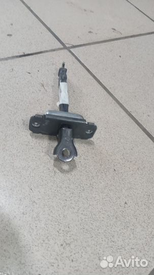 Ограничитель передней правой двери Солярис 2011