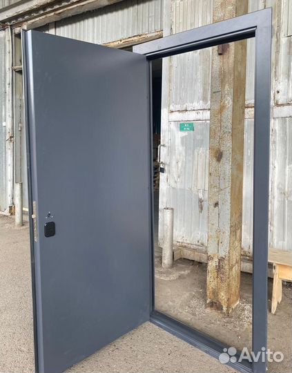 Дверь входная метал/метал